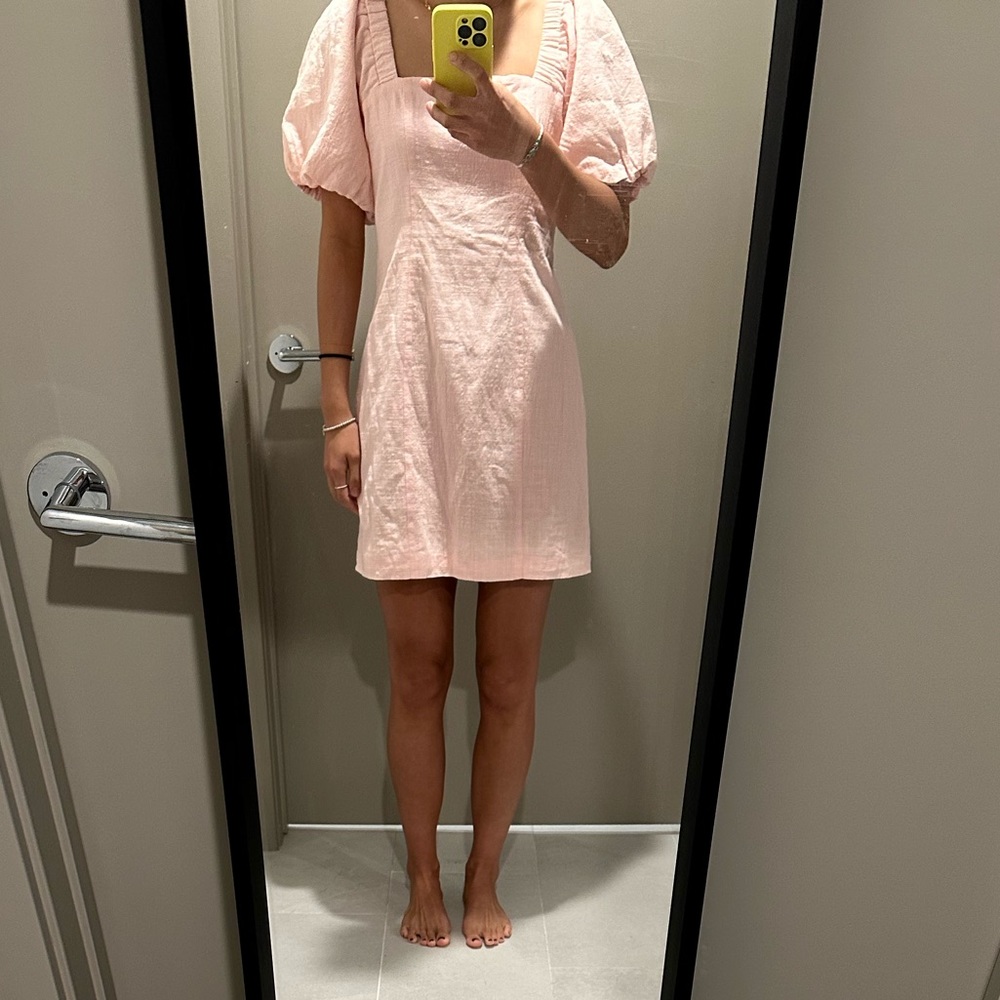 Never worn/ SNDYS Everyday Puff Sleeve Pink Mini Dress Medium